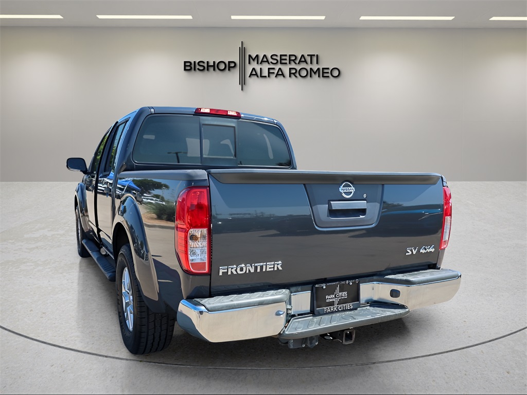 2015 Nissan Frontier SV photo 4