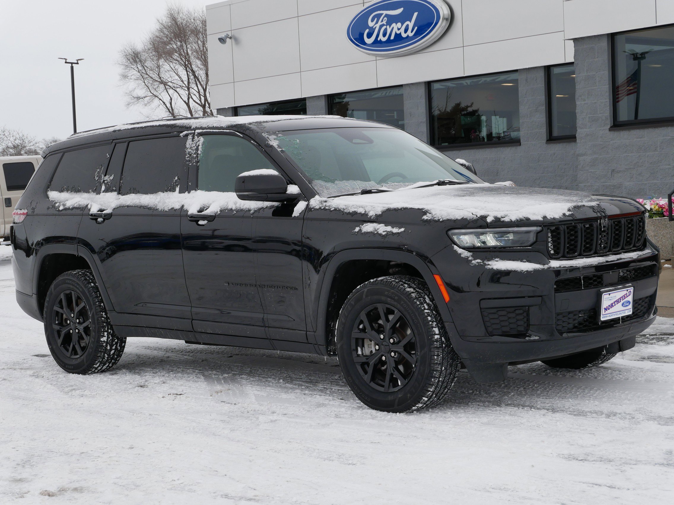 Used 2024 Jeep Grand Cherokee L Altitude with VIN 1C4RJKAG0R8536215 for sale in Northfield, Minnesota