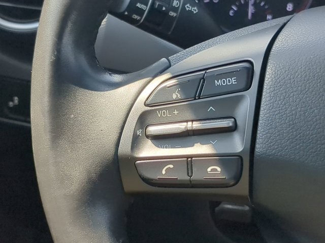 2020 Hyundai Kona SEL Plus photo 24