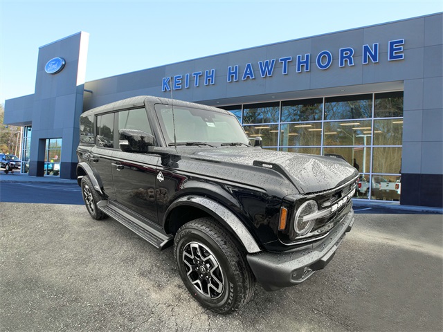 2025 Ford Bronco 4-Door Outer Banks's photo