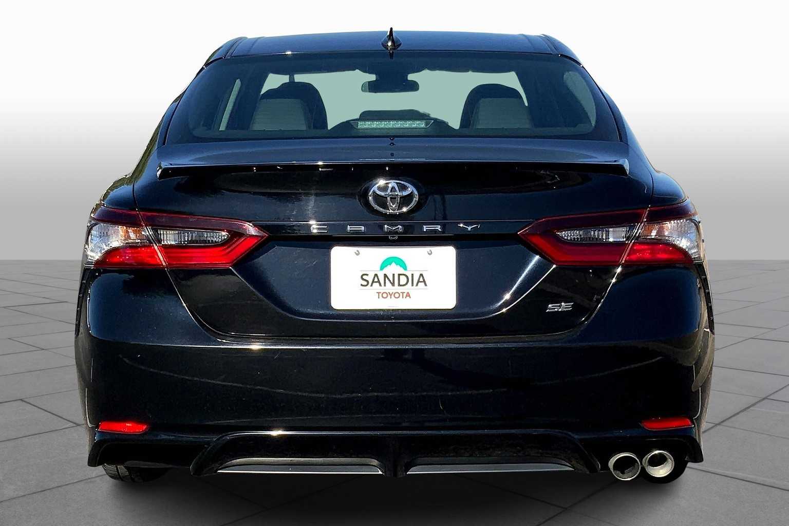 2023 Toyota Camry SE photo 4