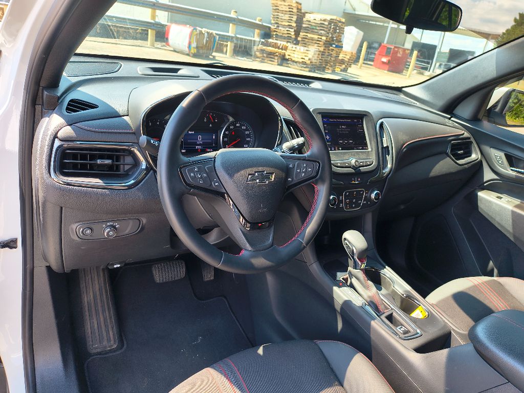 2023 Chevrolet Equinox RS photo 16