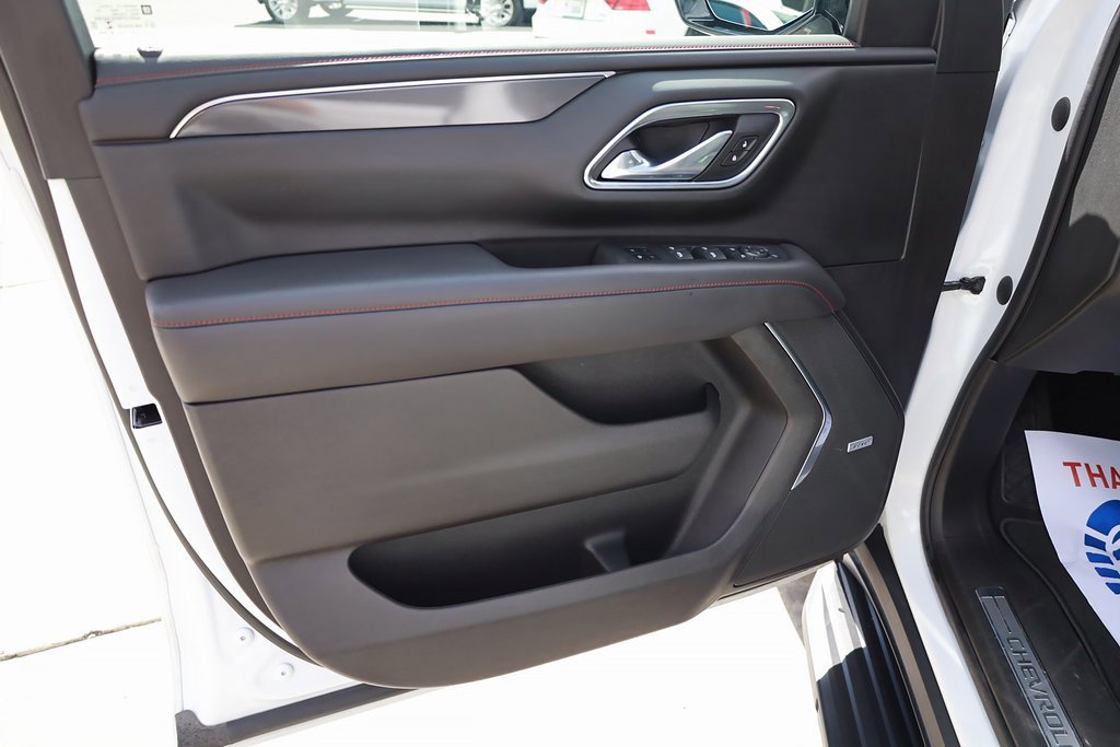 2021 Chevrolet Suburban RST photo 9