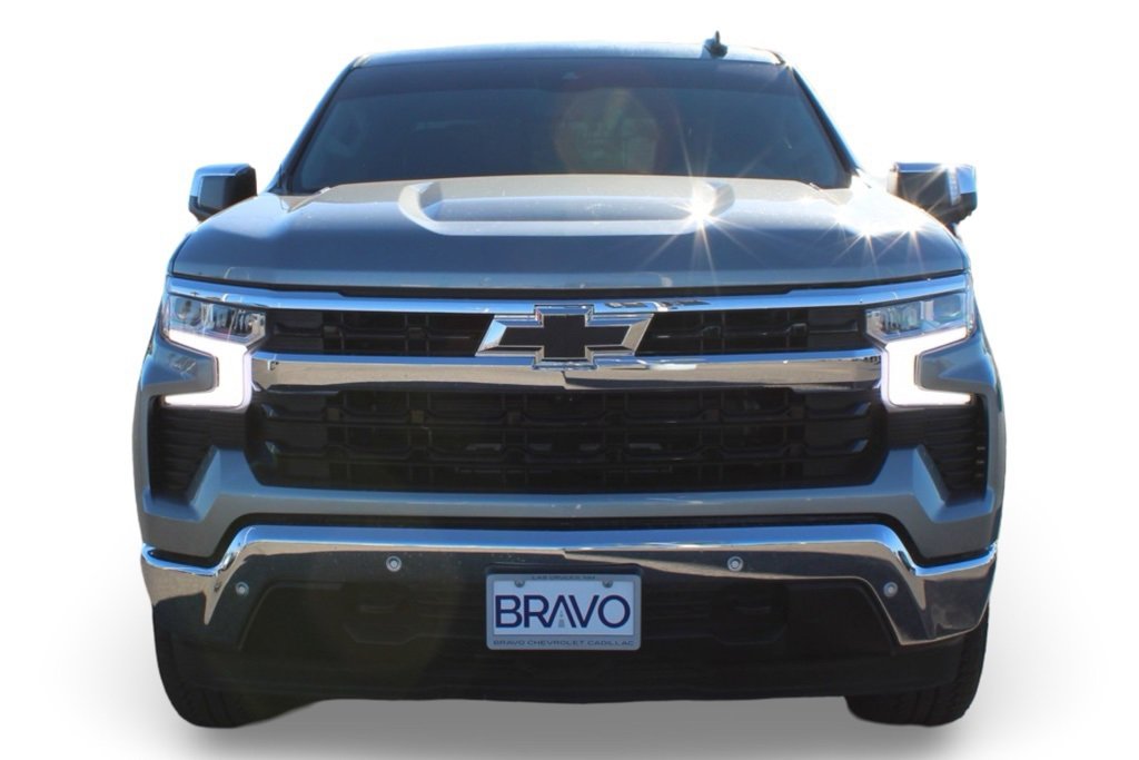 2025 Chevrolet Silverado 1500 LT photo 2