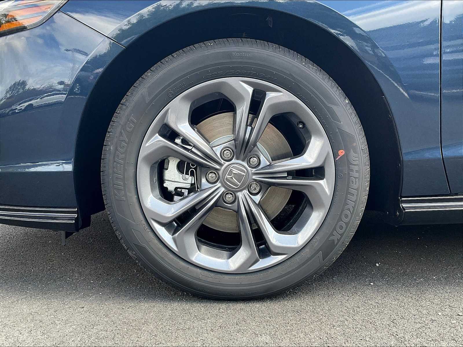 2025 Honda Accord Hybrid EX-L photo 3