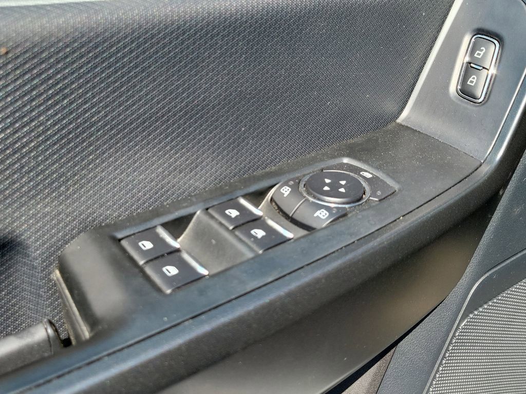 2022 Ford F-150 XL photo 11