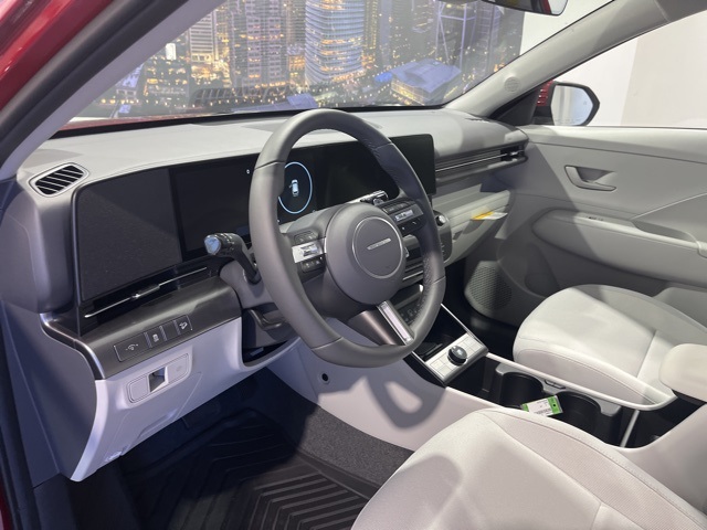 2025 Hyundai Kona SEL photo 7