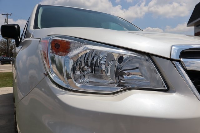 2015 Subaru Forester 2.5i photo 3