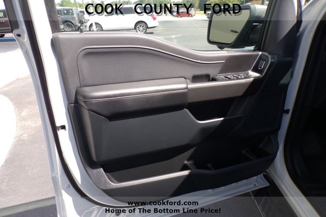 2023 Ford F-150 XLT photo 8