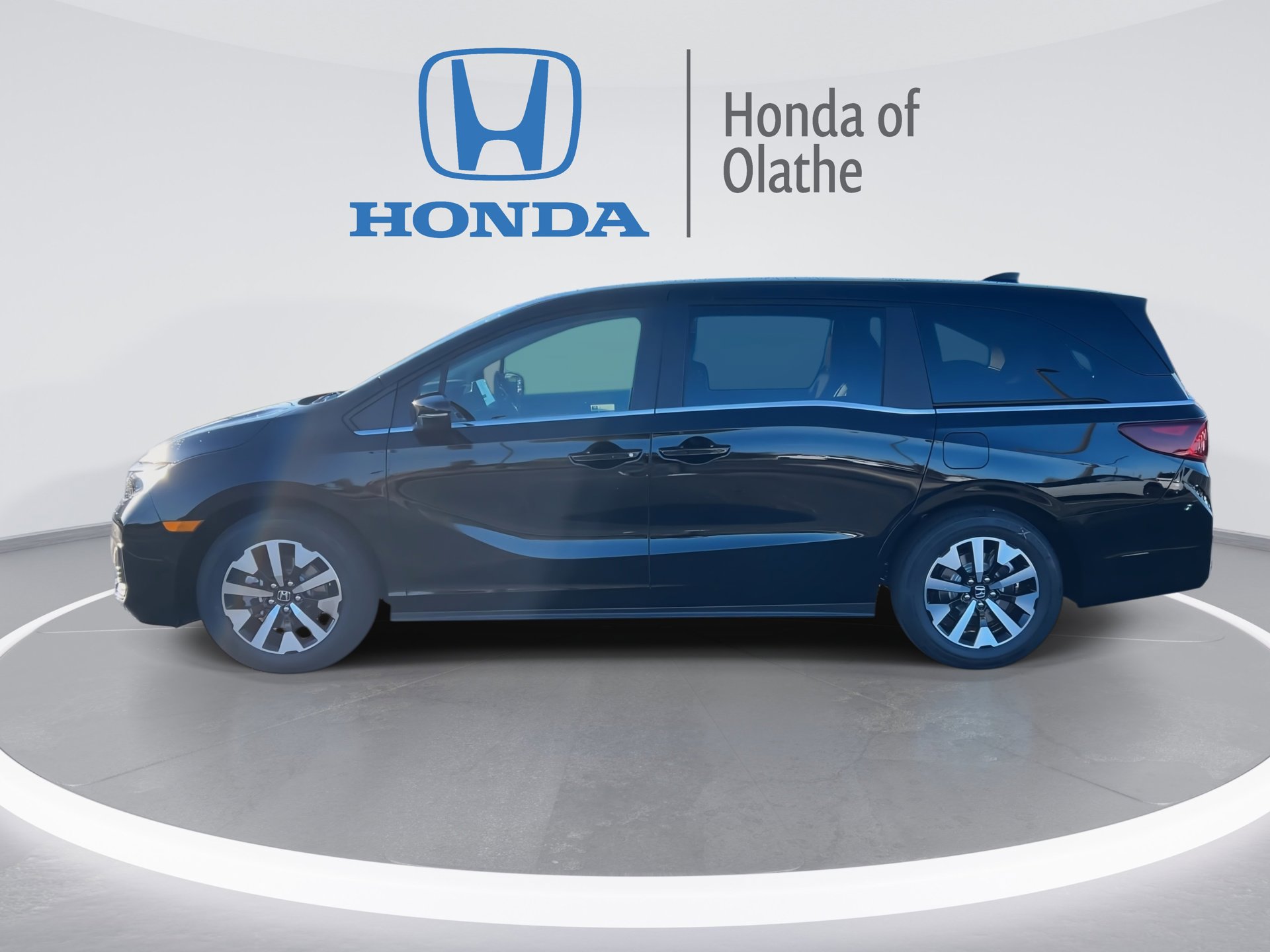 2026 Honda Odyssey EX-L photo 3