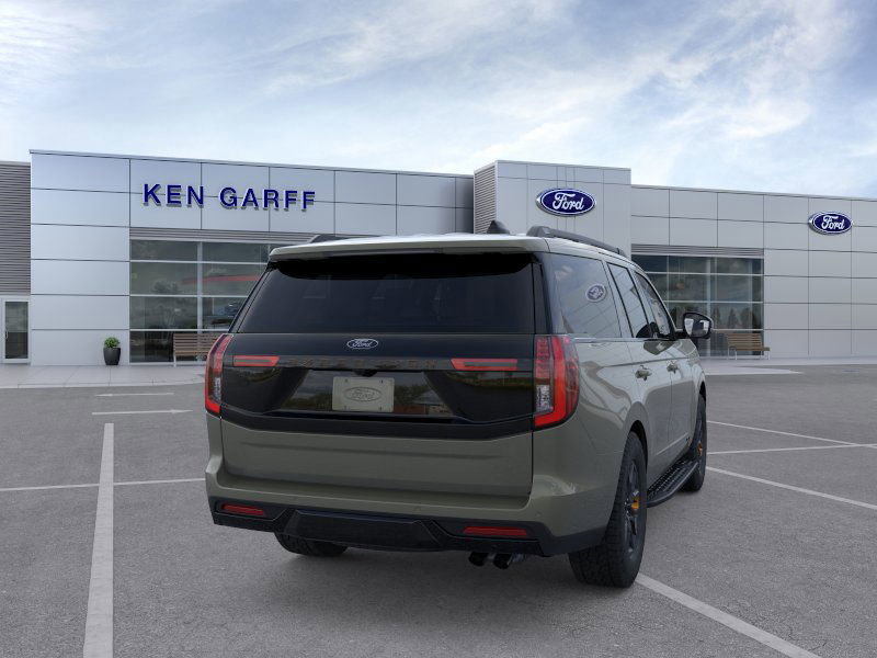 2025 Ford Expedition photo 7