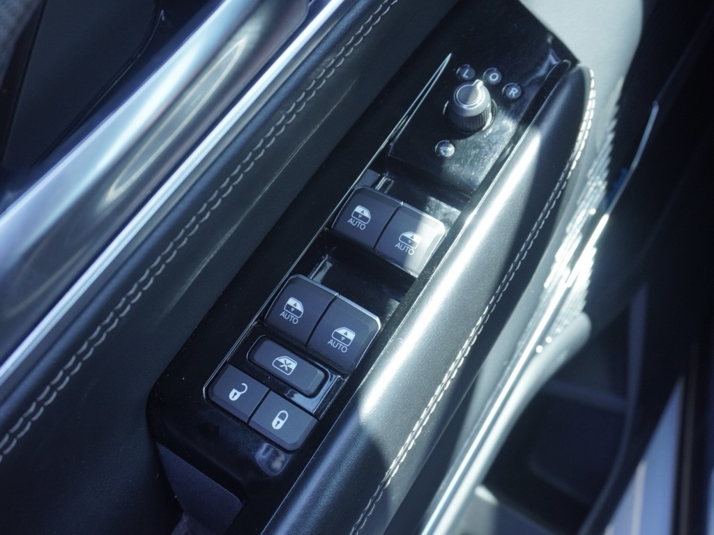 2024 Jeep Grand Wagoneer L II Obsidian photo 14