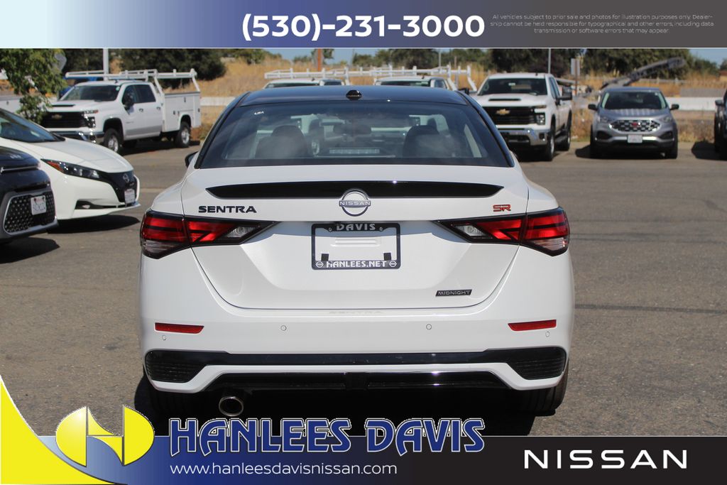 2025 Nissan Sentra SR Midnight Edition photo 7