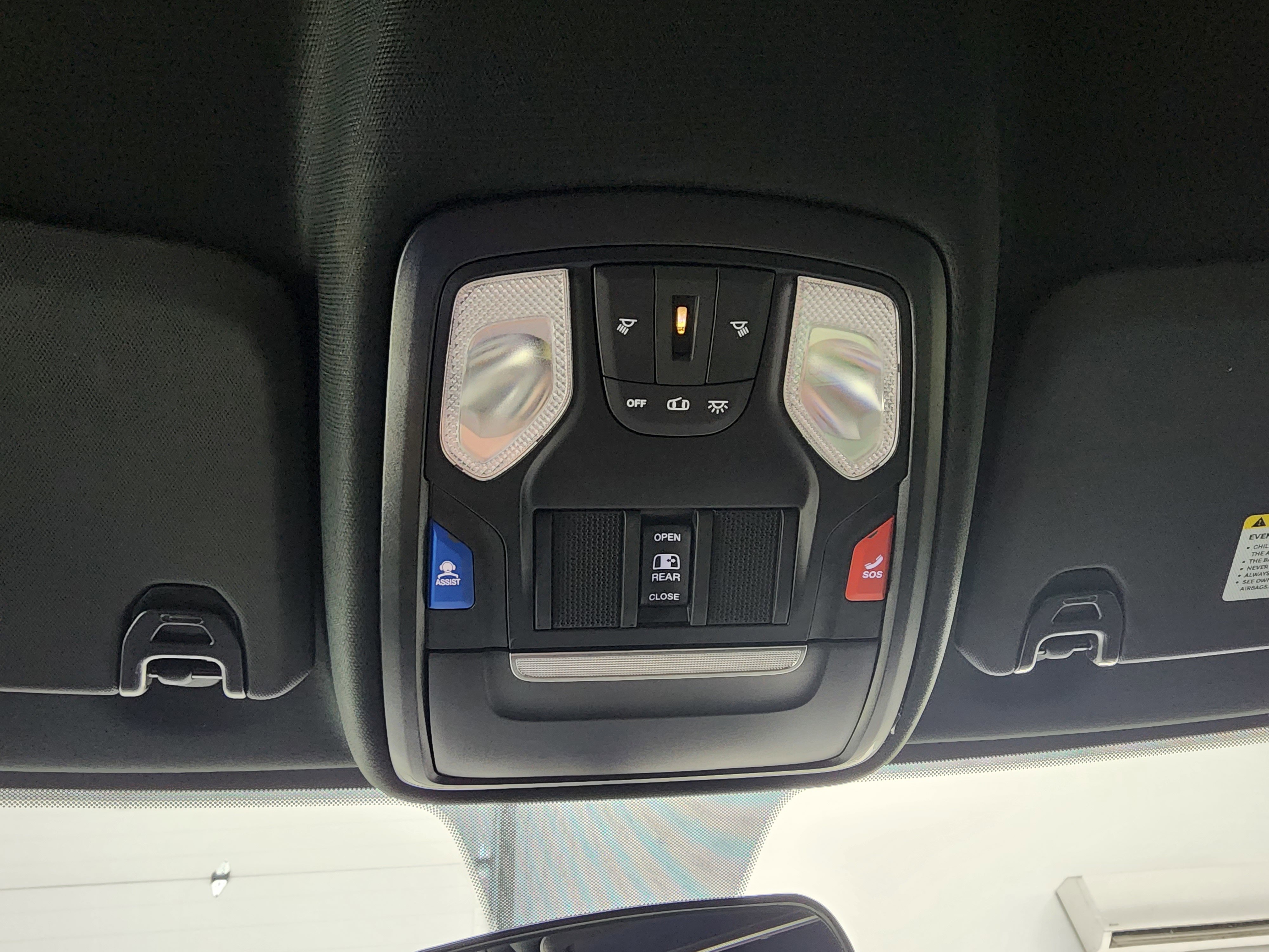 2022 Ram 3500 photo 26
