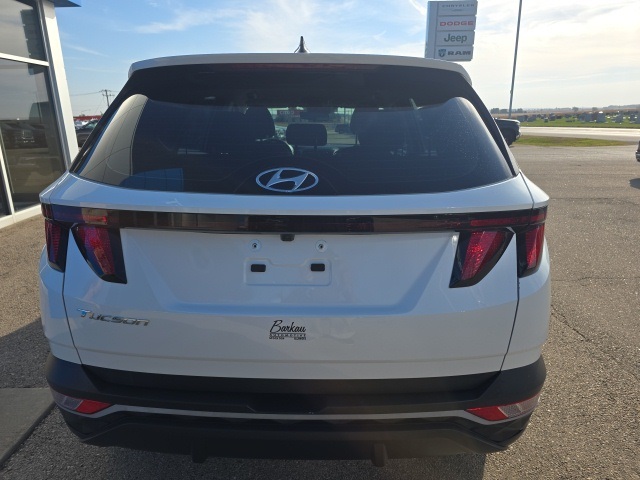 2022 Hyundai Tucson SE photo 5