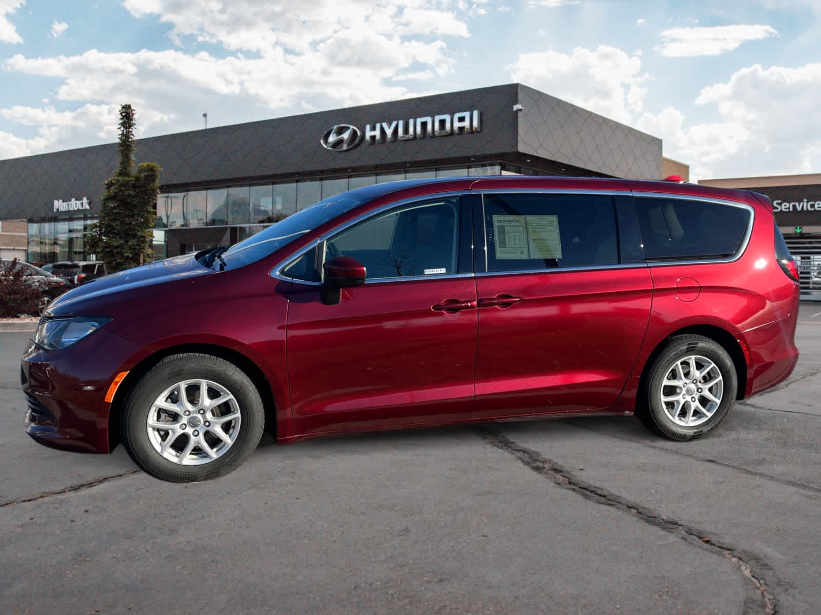 Used 2017 Chrysler Pacifica Touring with VIN 2C4RC1DG5HR553210 for sale in Lindon, UT