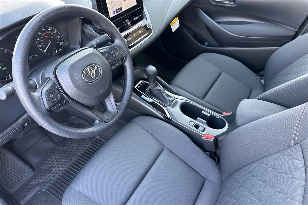 2025 Toyota Corolla Hybrid LE photo 8