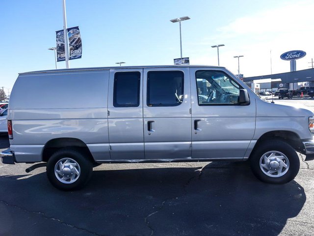 2010 FORD E-350 - Image 41