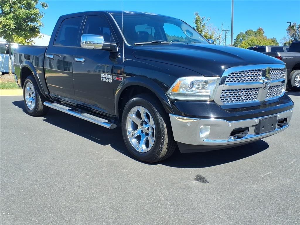 2015 Ram 1500 Laramie photo 3