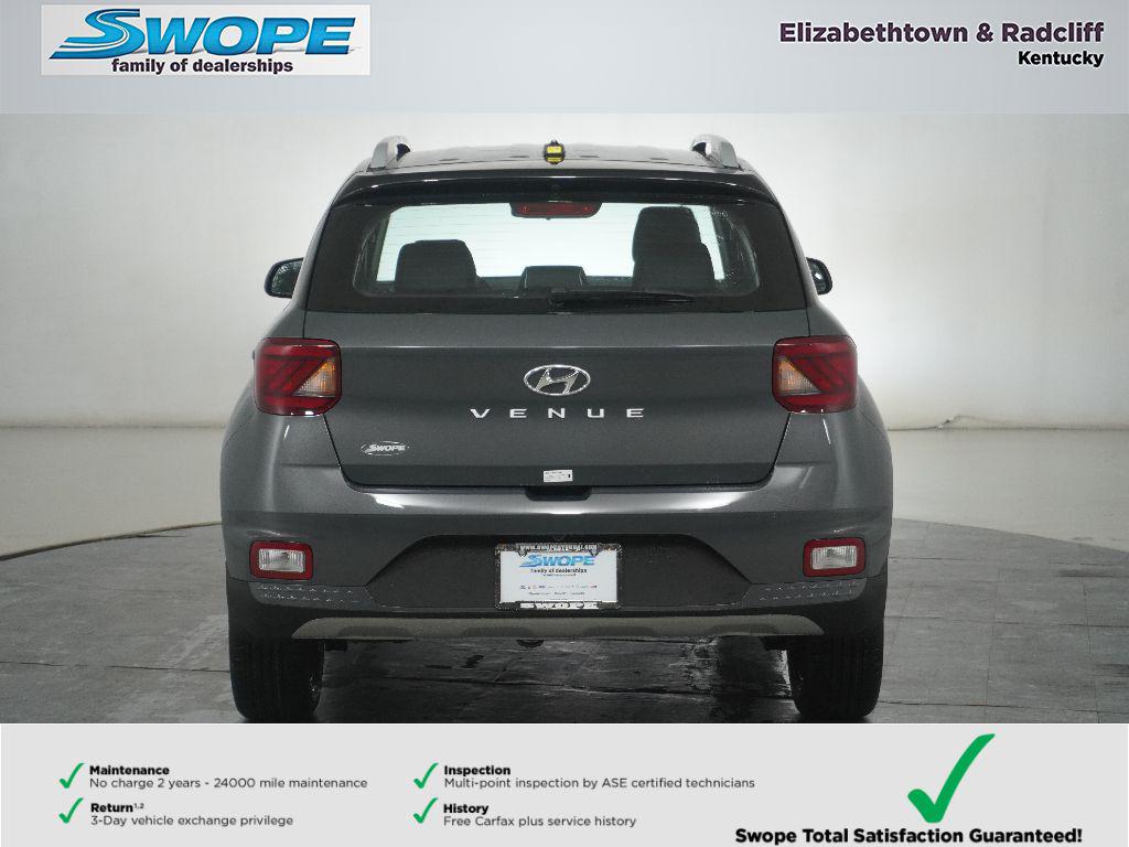 2025 Hyundai Venue Limited photo 4