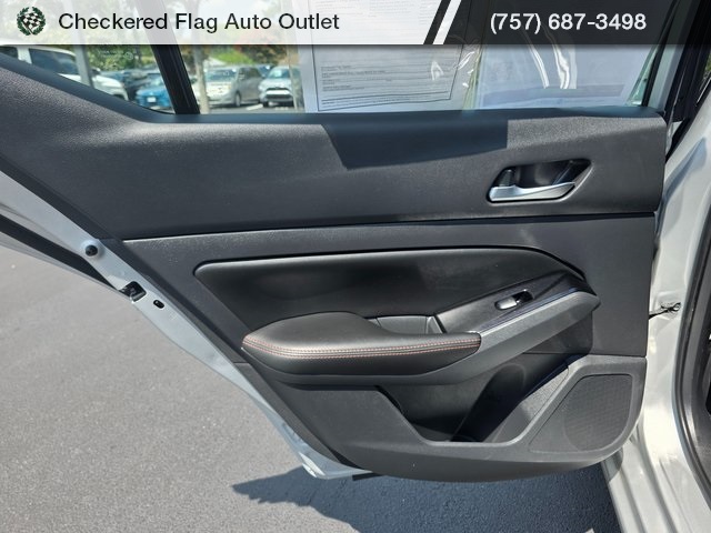 2023 Nissan Altima 2.5 SR photo 38