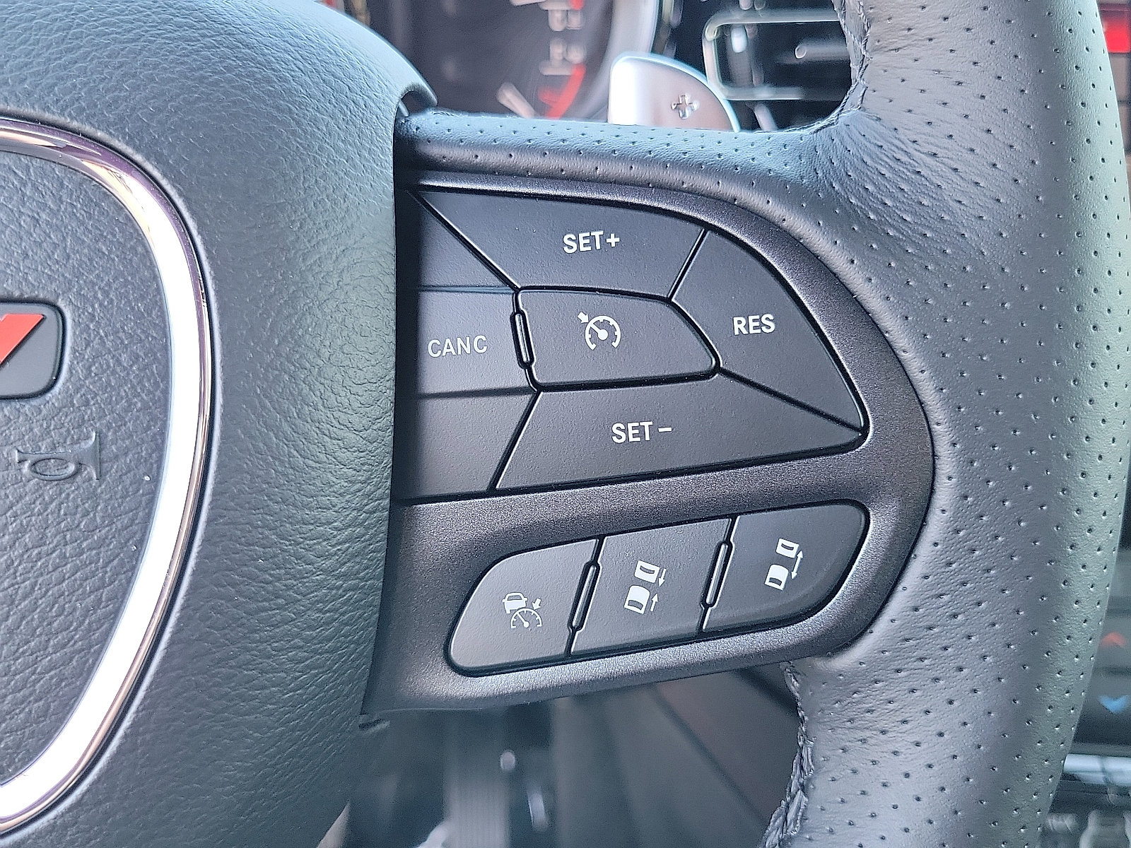 2025 Dodge Durango R/T Plus photo 6