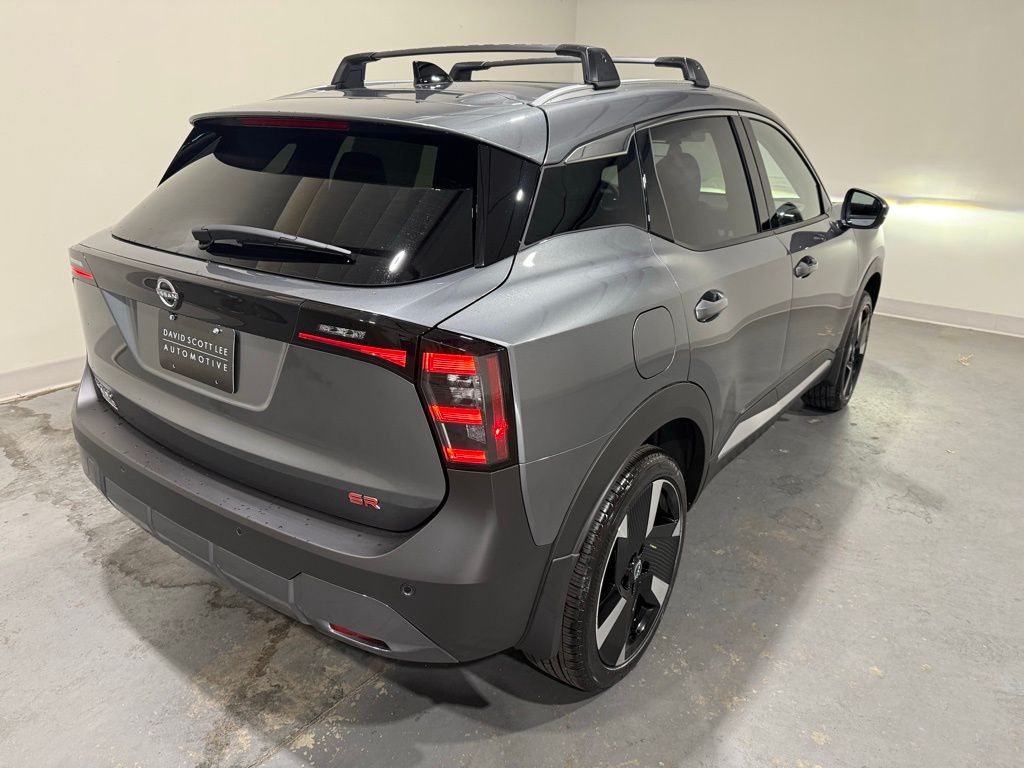 2026 Nissan Kicks SR photo 7