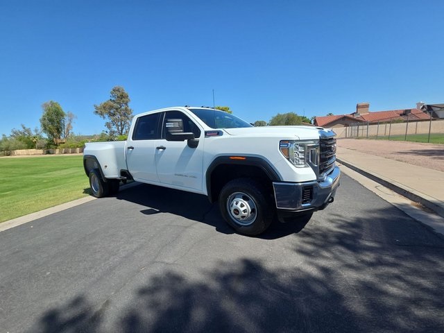2022 GMC Sierra 3500HD Pro's photo