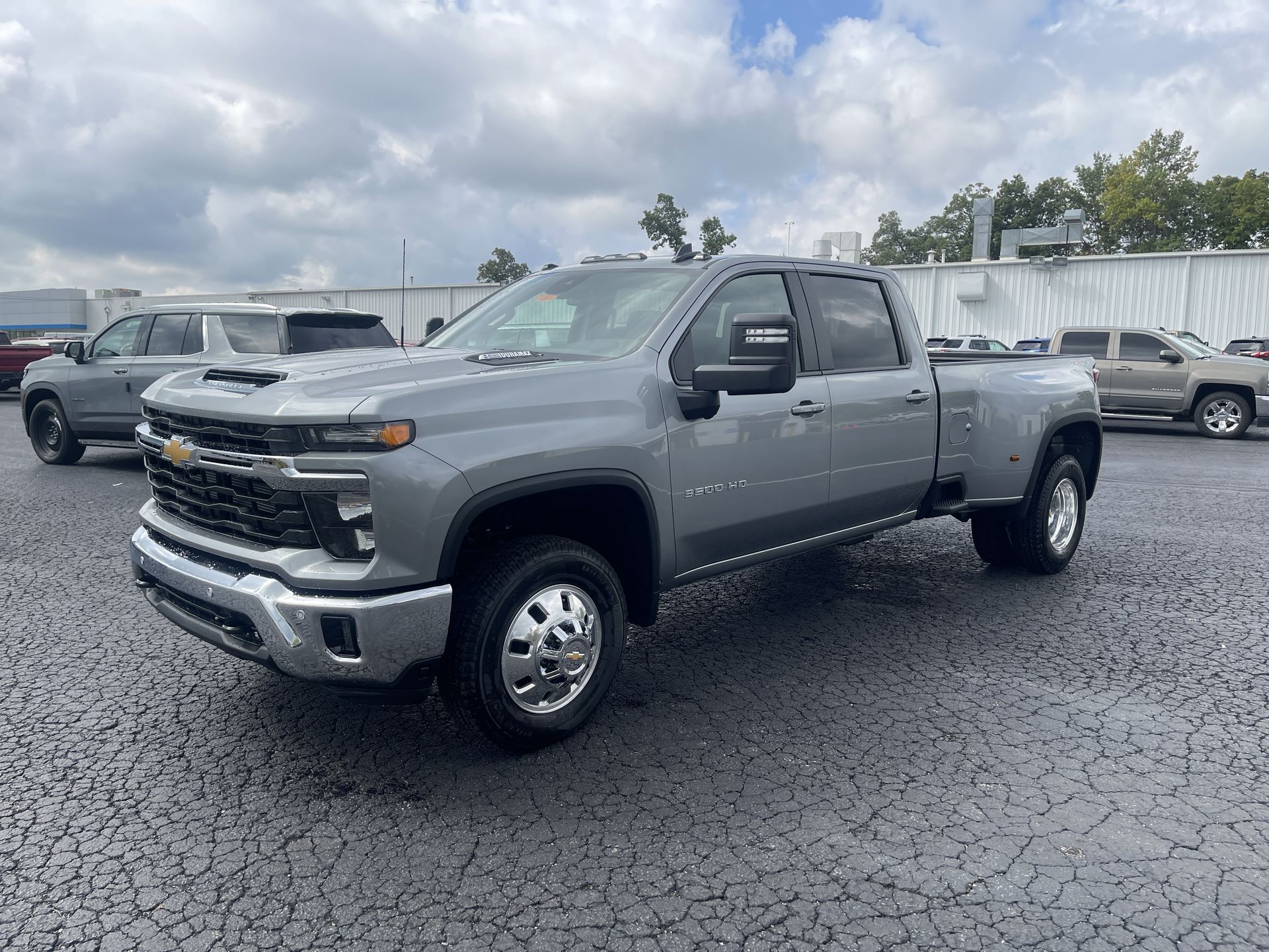 2026 Chevrolet Silverado 3500HD LT photo 33