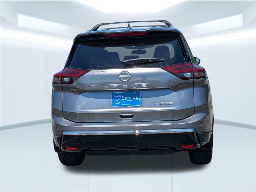 2025 Nissan Rogue Platinum photo 4