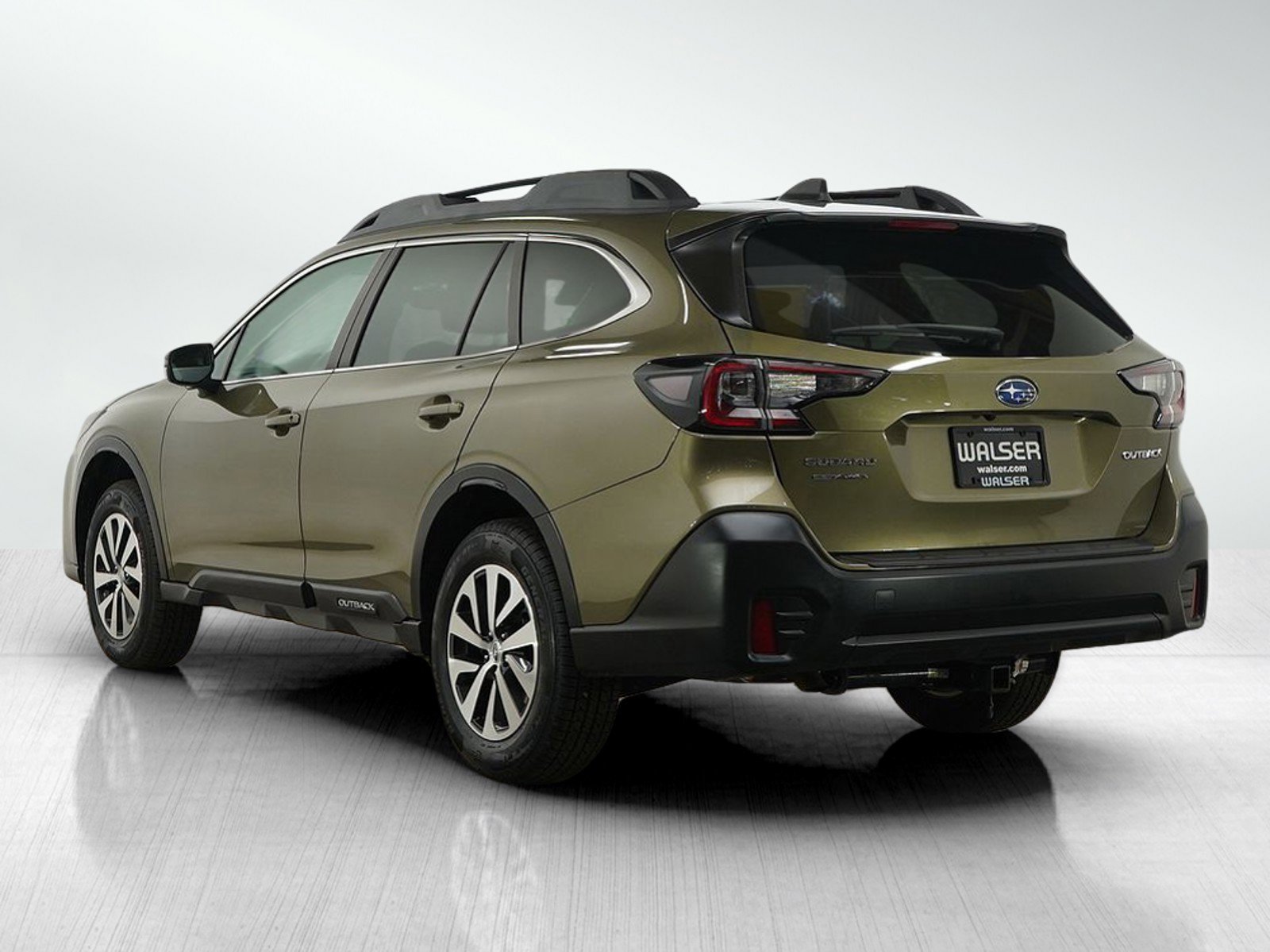 Used 2020 Subaru Outback Premium with VIN 4S4BTACC6L3235691 for sale in Burnsville, Minnesota