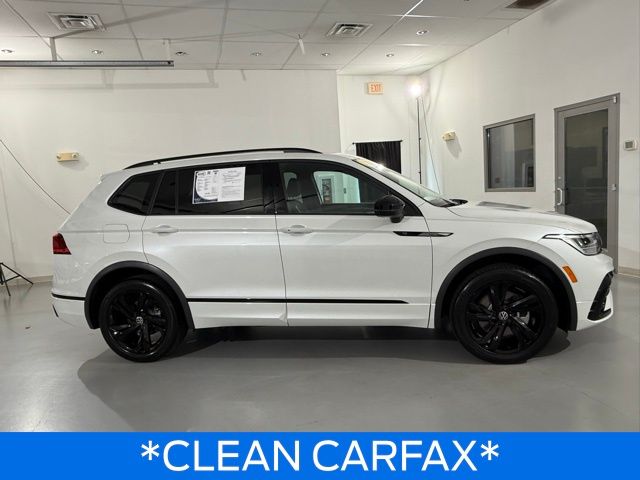 2023 Volkswagen Tiguan SE R-Line Black photo 2