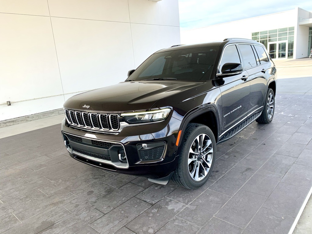 2023 Jeep Grand Cherokee L Overland's photo