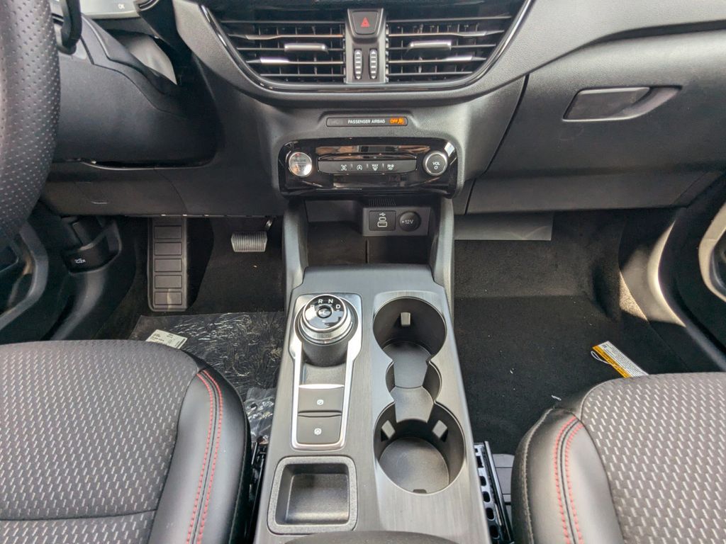 2025 Ford Escape ST-Line photo 23