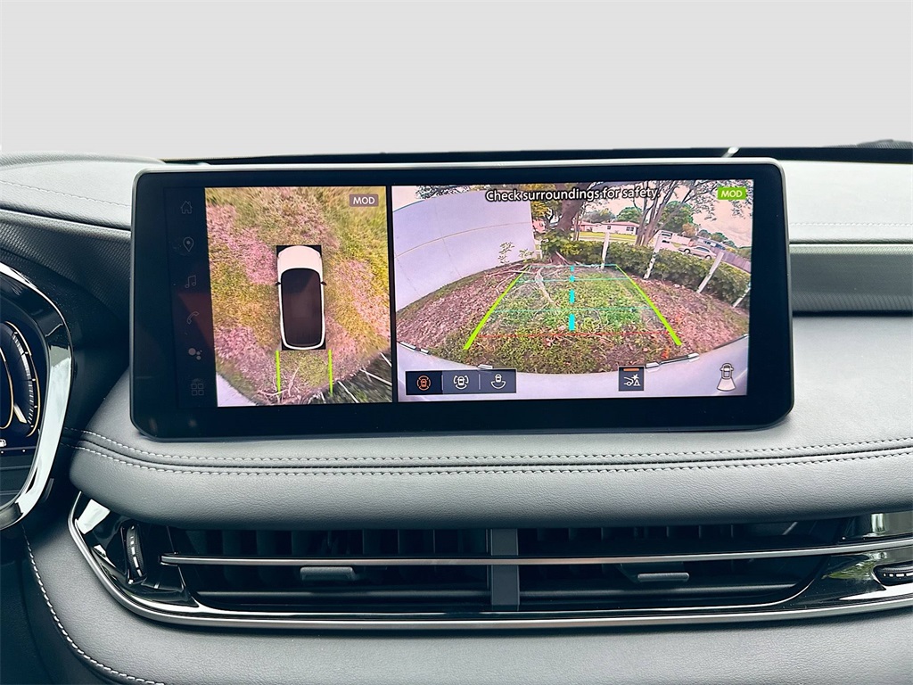 2026 Infiniti QX60 Luxe photo 14