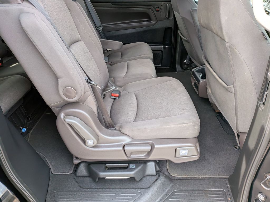 2018 Honda Odyssey EX photo 27