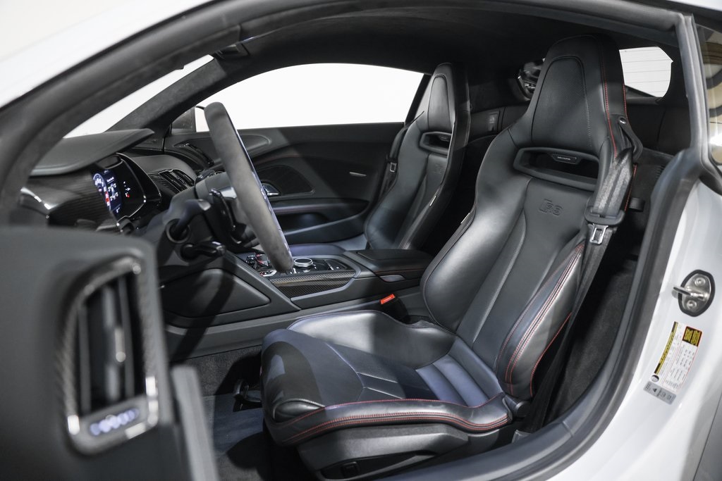 2018 Audi R8 5.2 Plus photo 28
