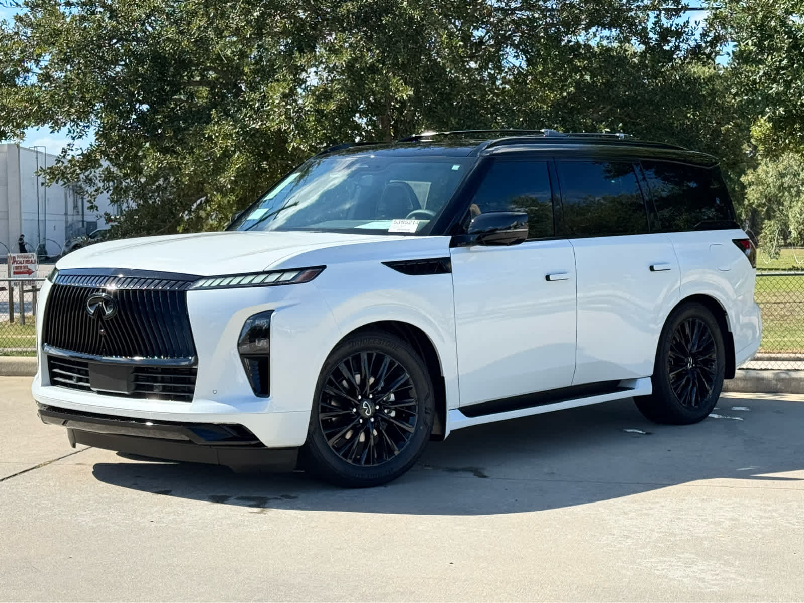 2026 INFINITI QX80 Autograph's photo