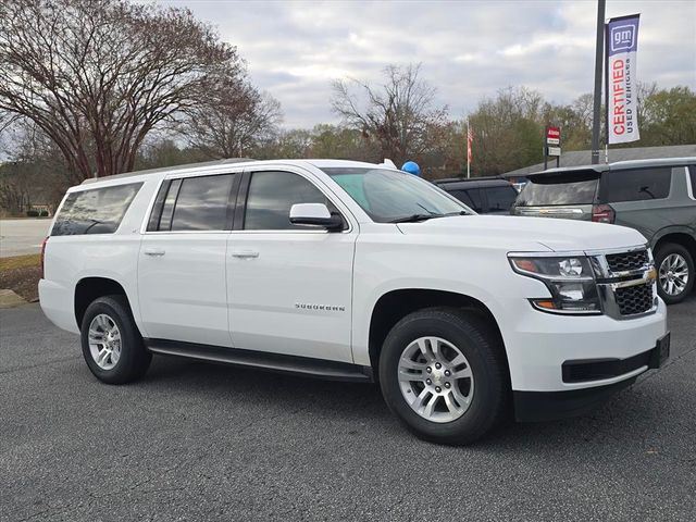 2019 Chevrolet Suburban LT photo 2