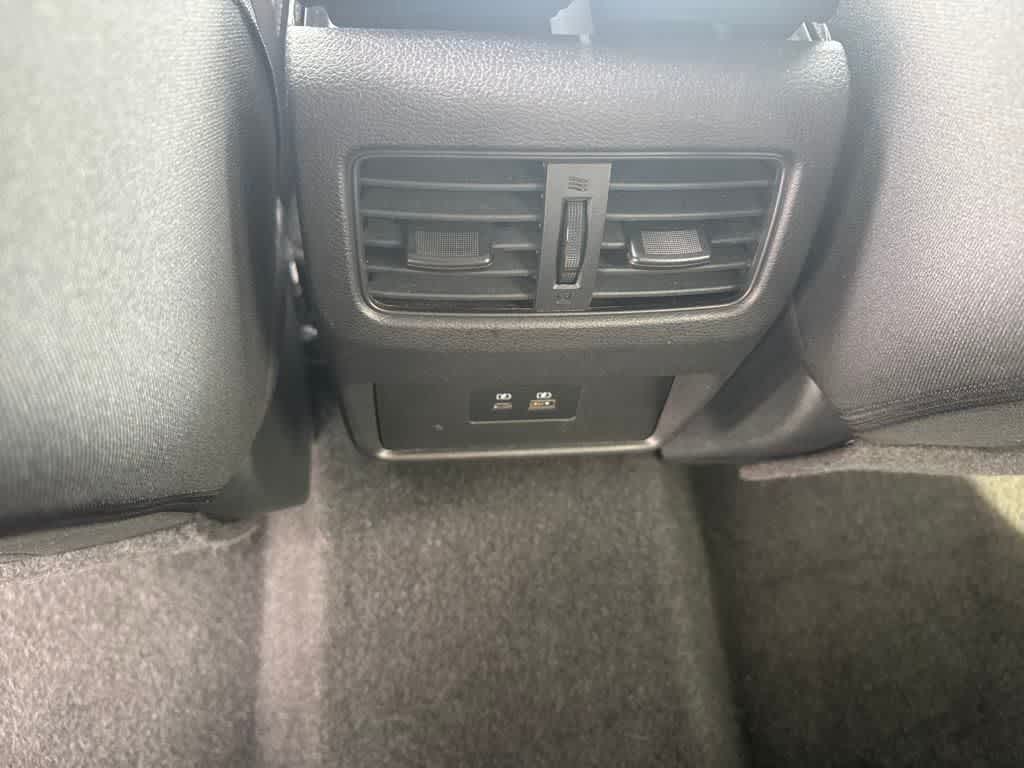 2023 Nissan Rogue SV photo 23