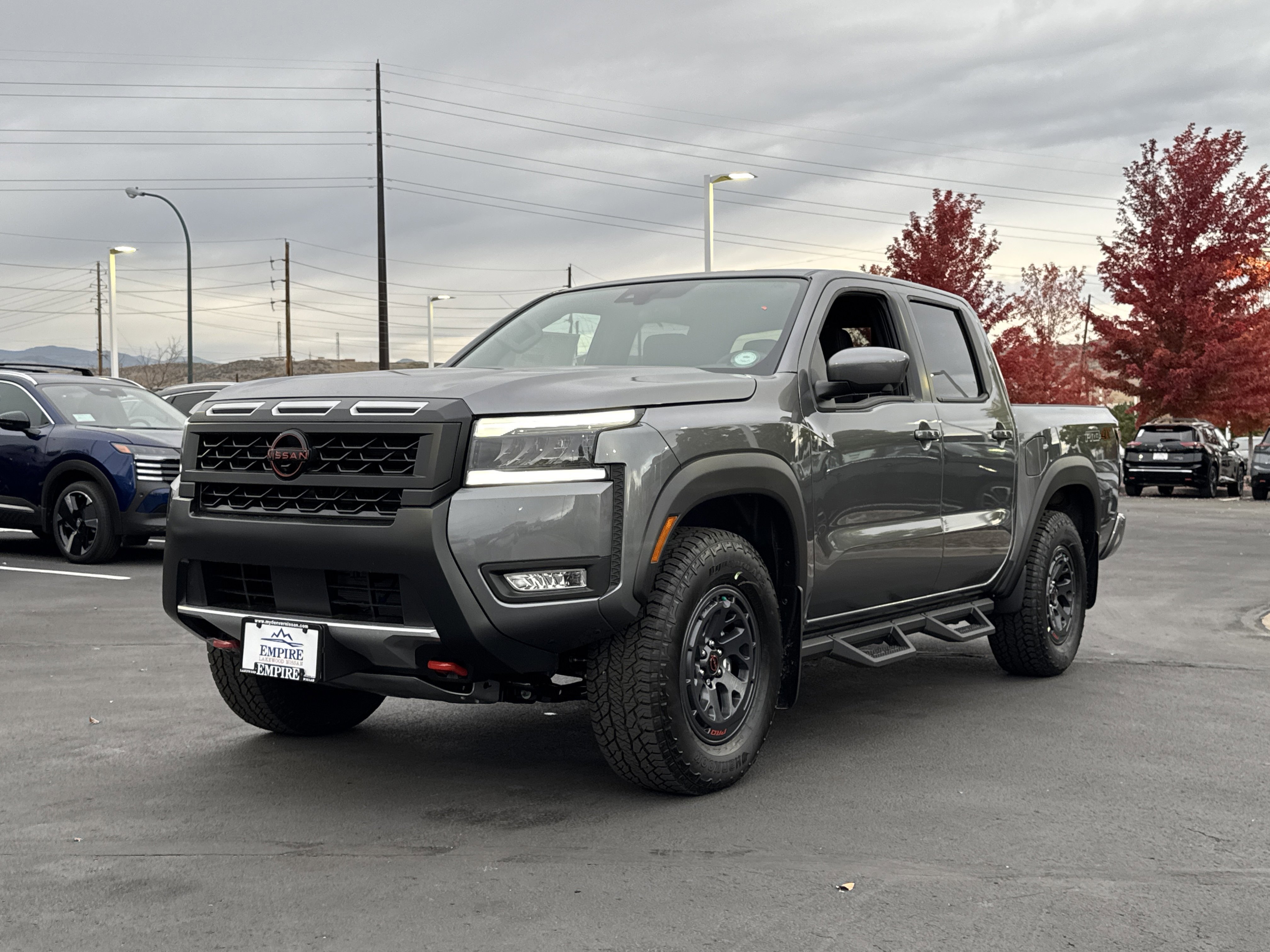 2026 Nissan Frontier PRO-4X photo 2