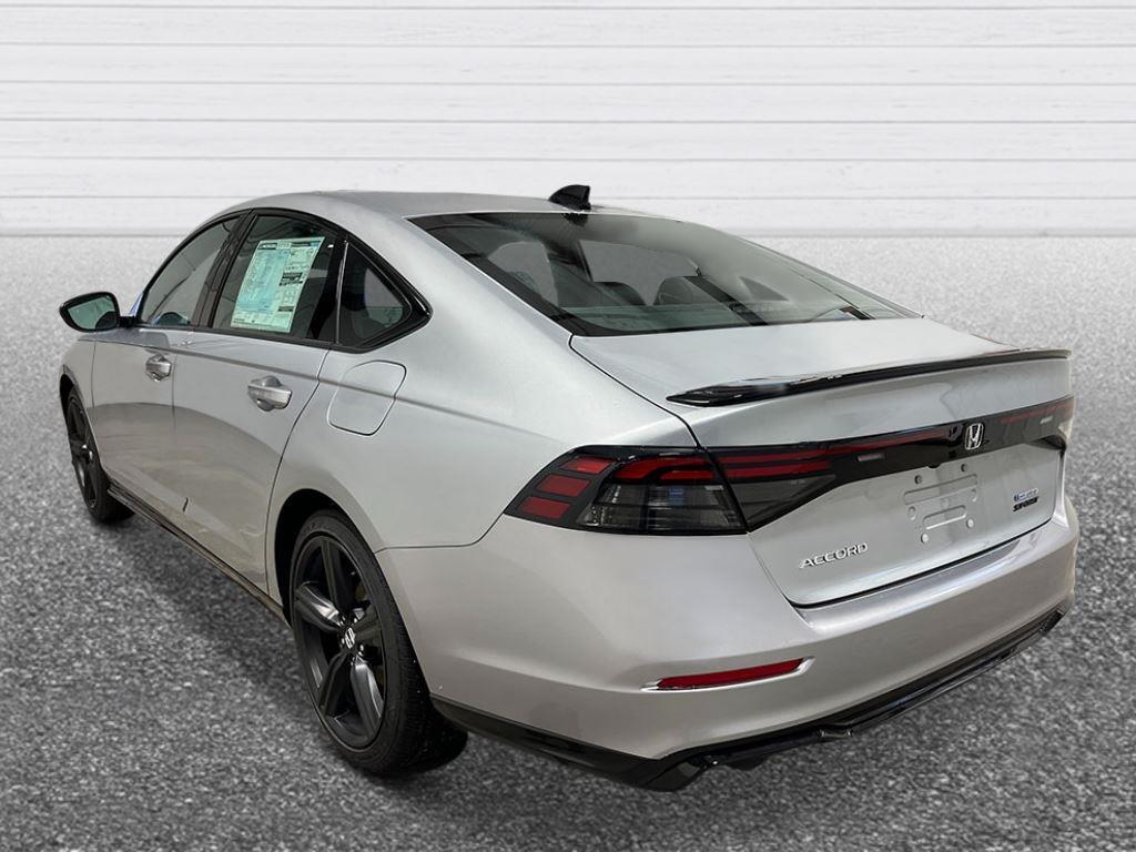 2025 Honda Accord Hybrid Sport-L photo 3