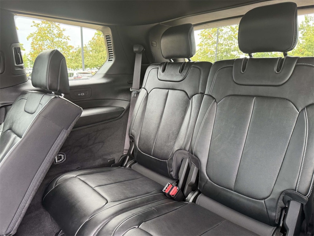 2022 Jeep Grand Cherokee Overland photo 16
