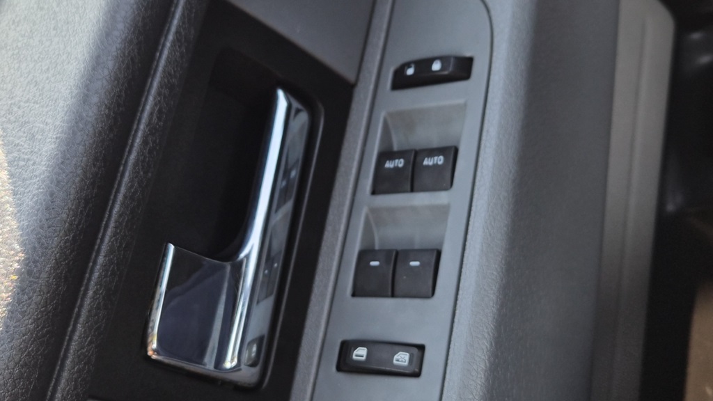 2012 Ford F-150 XLT photo 20