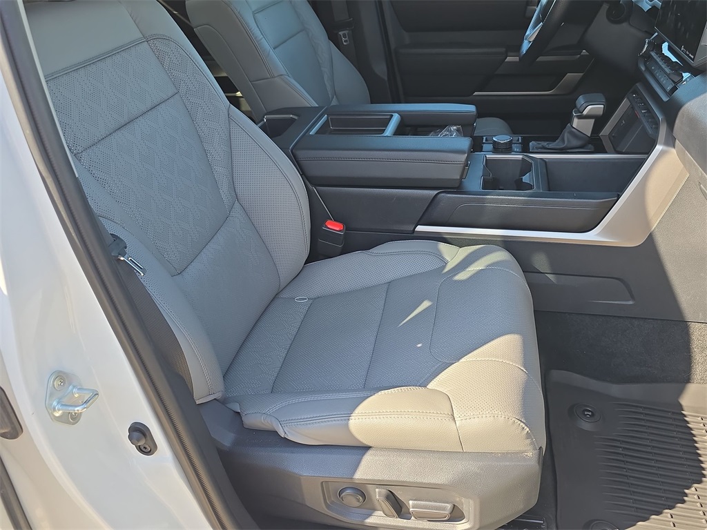 2023 Toyota Tundra SR5 photo 35