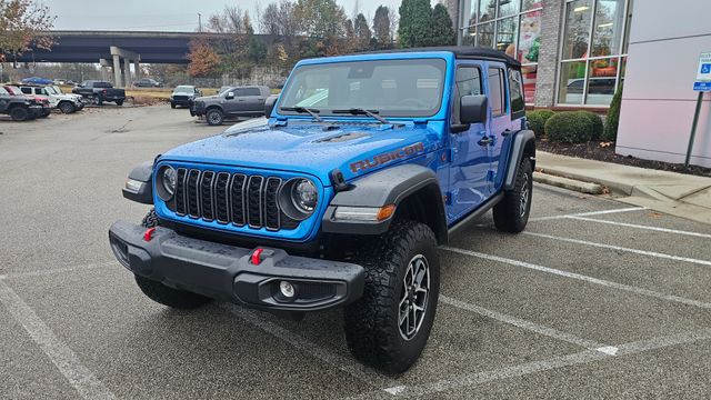 2024 Jeep Wrangler 4-Door Rubicon's photo