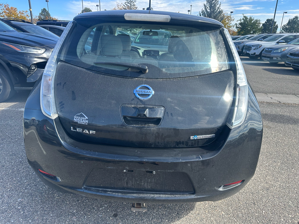 2014 Nissan Leaf SV photo 4