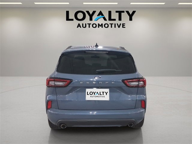 2024 Ford Escape ST-Line photo 4