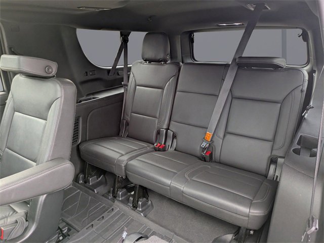 2022 Chevrolet Suburban Z71 photo 14