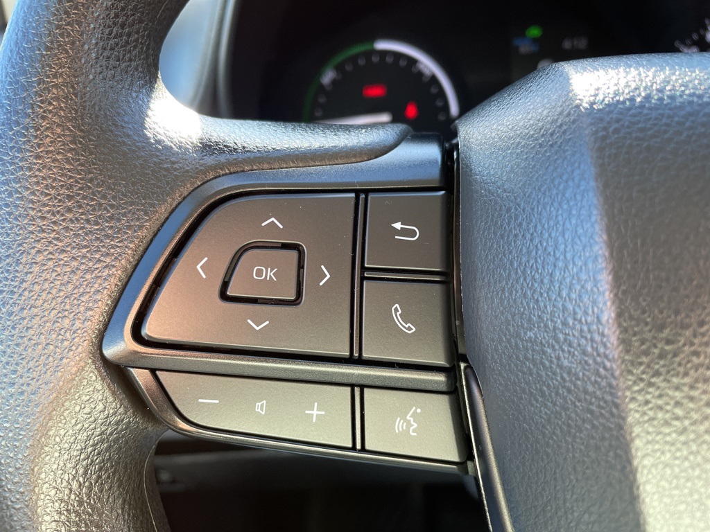 2024 Toyota Sienna LE photo 12